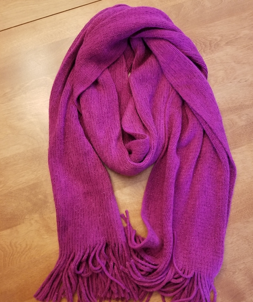 SCARF - Picture 2 of 6